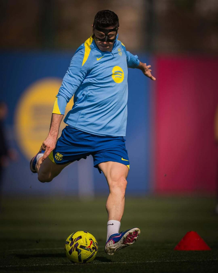 巴萨战术调整迎战塞维利亚 西甲关键对决引爆球