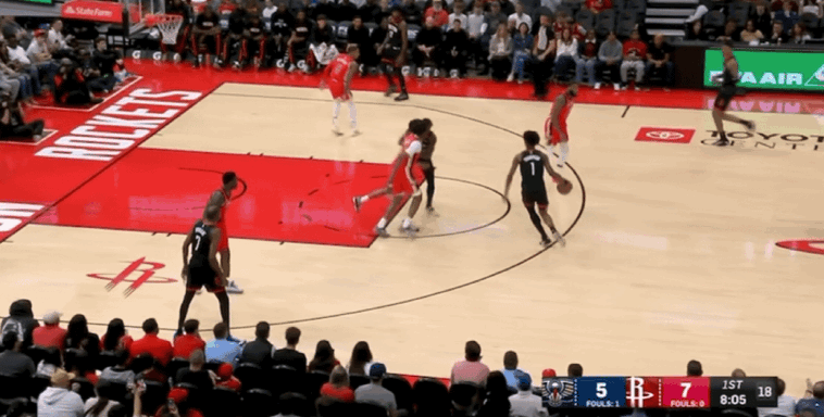 杜兰特准绝杀助火箭险胜鹈鹕 穆雷空砍35分难救