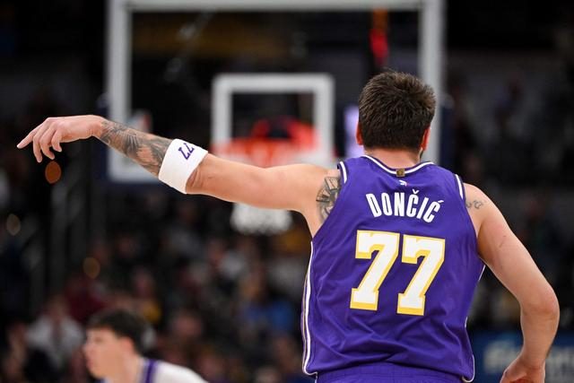 东契奇交易两年创湖人队史纪录 成就超越詹科