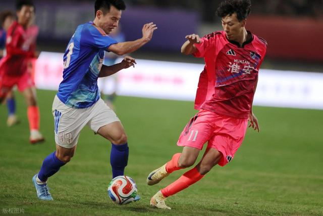 媒体人质疑城超高薪商业化引网友怒斥“酸葡萄